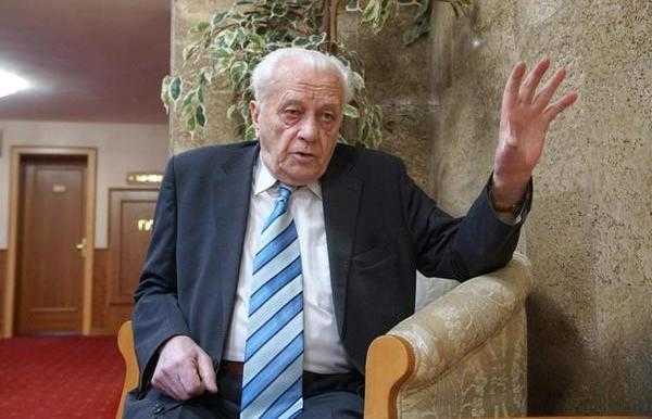 Степан Хмара: «Діяльність Порошенка підпадає під статтю «Державна зрада»