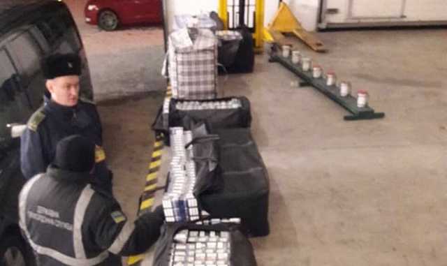 Грузин с дипломатическим паспортом занимался контрабандой сигарет