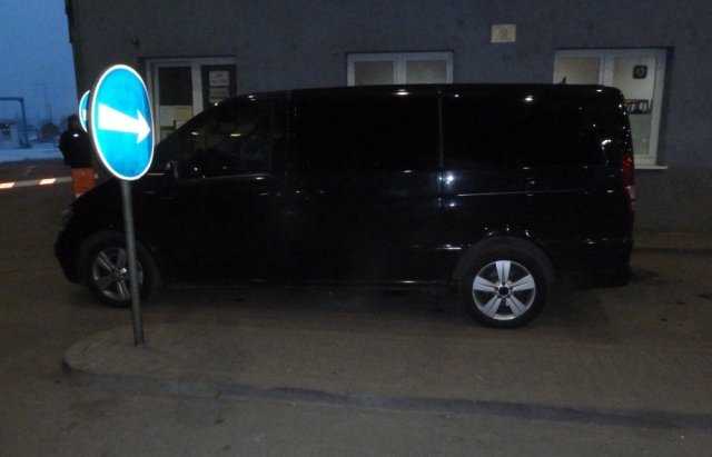 Словацькі митники заявили, що українські прикордонники пропустили грузинського дипломата з контрабандою