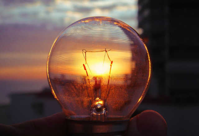 Блэкаут в Украине: тысячи людей остались без света в Рождество