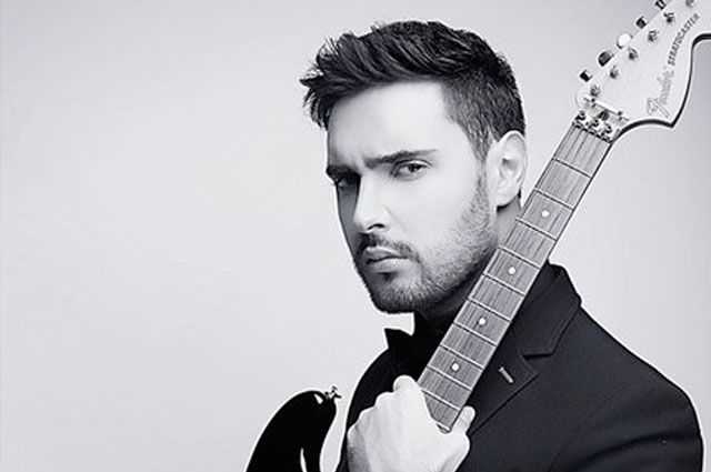 Известному украинскому певцу повредили авто