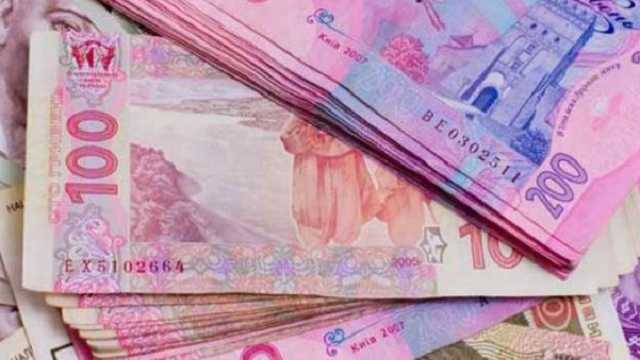 В Украине выросла задолженность по выплате зарплаты