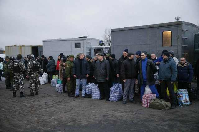 Переговоры по новому обмену пленными начнутся 10 января – Порошенко