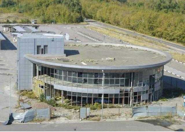 В сеть выложили фото разрушенного автовокзала «Западный» в Донецке