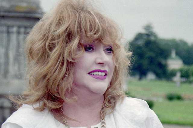 "Стареющий неудачник": Пугачева устроила скандал из-за "Новогоднего огонька"