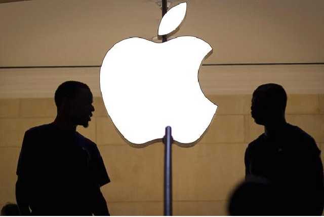 Apple потеряет $10 млрд из-за скандала со старыми iPhone