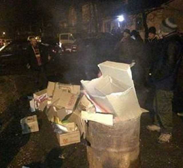 В селі на Закарпатті протестувальники стояли на дорозі всю ніч