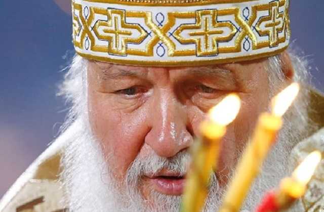 "За мизерную зарплату": патриарх Кирилл пожаловался бездомным на жизнь