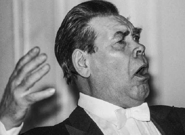 Умер известный российский певец