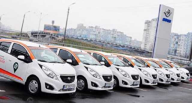 В Києві запрацював другий в Україні сервіс, де можна взяти авто на прокат