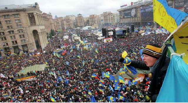 "Бухали и плакали": опальная поэтесса раскаялась за участие в Евромайдане