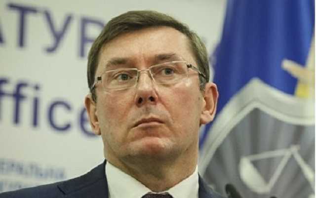 Луценко и его жена являются ворами – Саакашвили