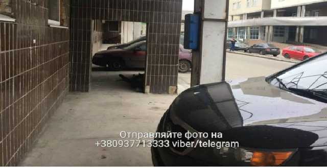 В Киеве под стенами больницы умер бомж, потому что его отказались лечить, – соцсети