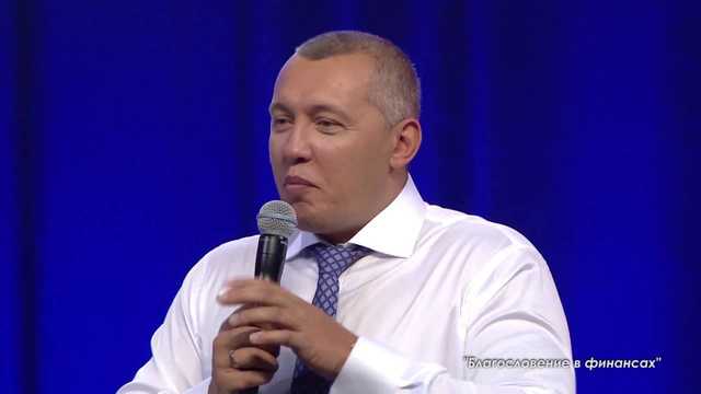 «Апостол» Мунтян пообещал «надеть памперс на рот» пастору Мохненко