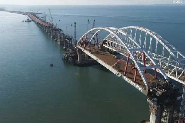 Крымский мост может рухнуть уже этой весной