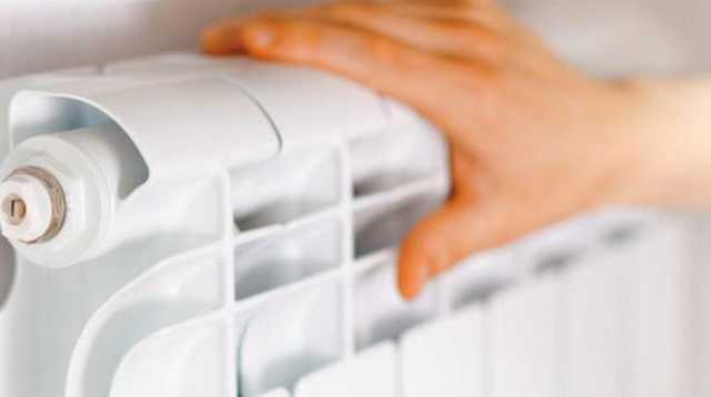 Холодные батареи: какой должна быть температура в квартире и когда можно не платить