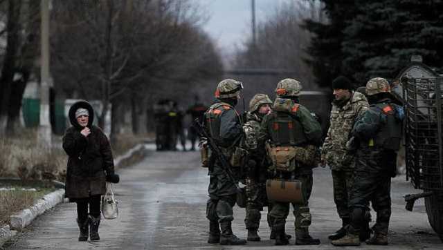 Введение военного положения на Донбассе: замминистра бьет тревогу