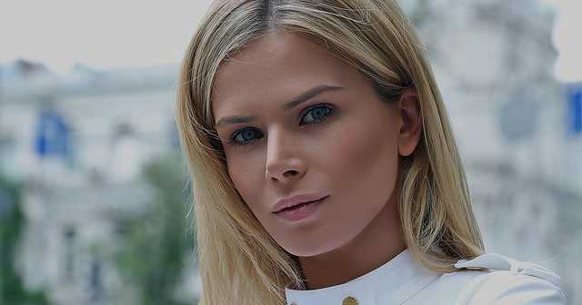 Депутатка прийшла в Раду в сукні за 100 тисяч гривень від Louis Vuitton