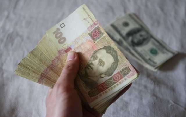 Доллар продолжил бить рекорды