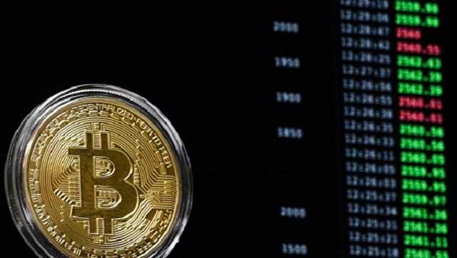 Биткоин опять рекордно обвалился