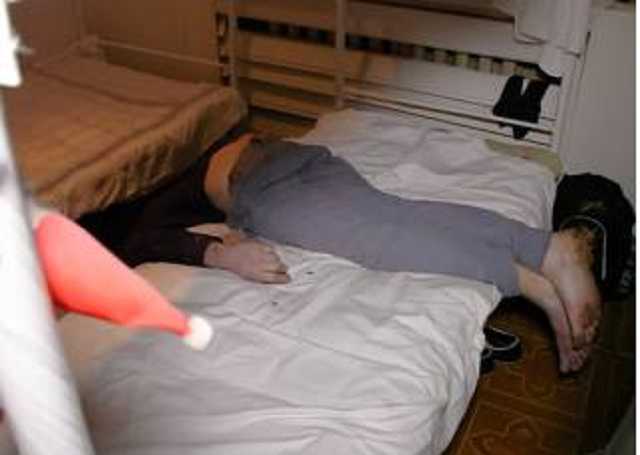 В помещении «Голубых касок» в Днепре обнаружили мертвого юношу