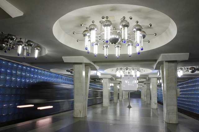 Станцию метро «Академика Барабашова» закрывали из-за лака для ногтей