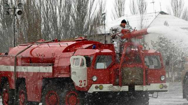 В Харькове горит швейный цех, эвакуировали людей