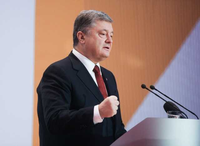 Быть президентом. Что не так с отпуском Порошенко на Мальдивах