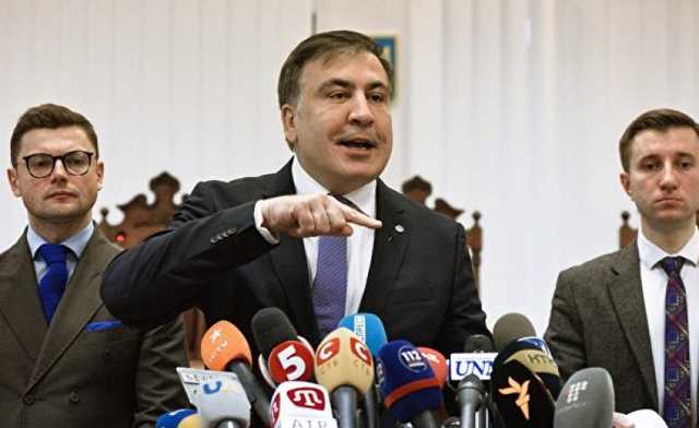 Саакашвили возобновляет шествия за отставку Порошенко