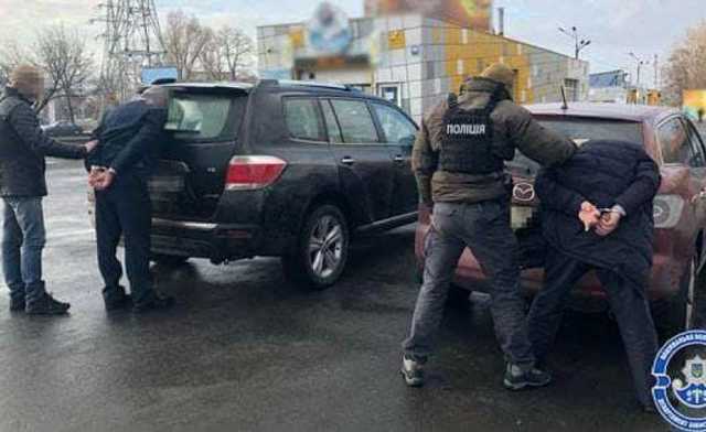 В Киеве сотрудник водоканала взял взятку компьютерами и бытовой техникой