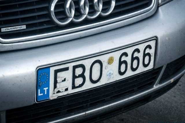 Водители на "евробляхах" собираются провести в Киеве пробег протеста