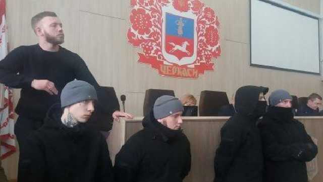 В горсовете Черкасс “национальные дружины” приступили к "работе"
