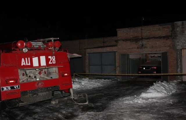 В Никополе от взрыва у гаражей пострадал депутат