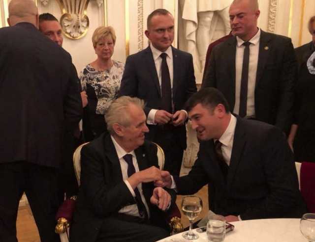 СМИ: Земан тесно контактирует с сепаратистами, добивающимися автономии Закарпатья