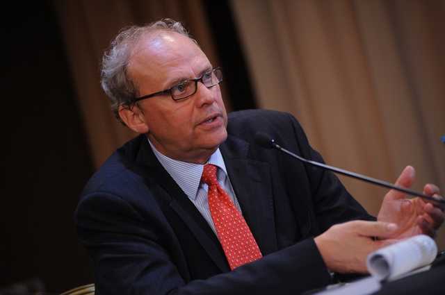 Известный экономист объяснил почему Порошенко не заинтересован в экономическом росте