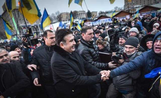 Полиция пытается не пустить Марш за отставку Порошенко в центр Киева