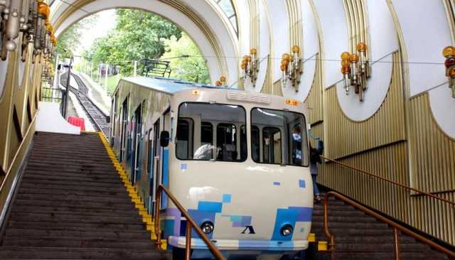 Ремонт киевского фуникулера и замену вагонов оценили в 4 млн евро