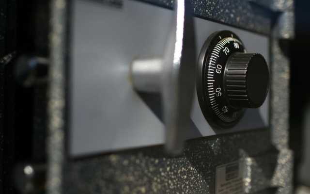 Из дома нардепа от БПП пытались вынести сейф