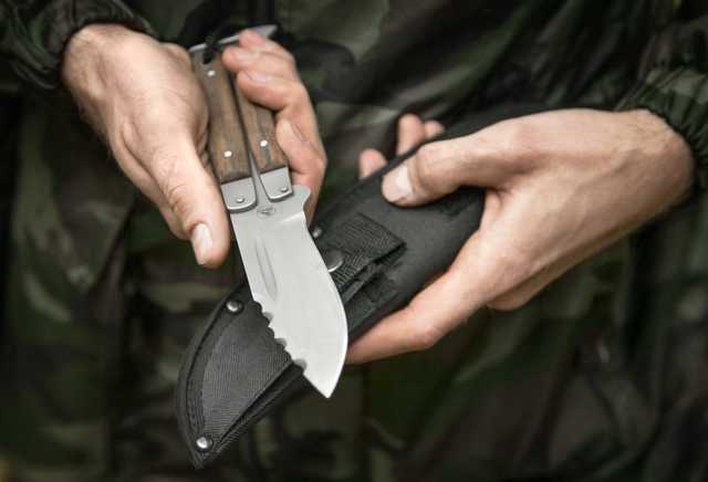 У Запоріжжі перерізали горлянку активісту «Національних дружин»