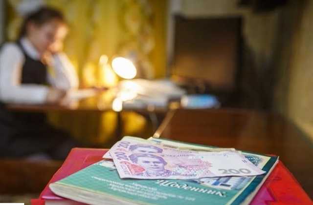 "Когда деньги сдашь, долбанутая?!" В Одессе родители школьников устроили травлю матери-одиночке