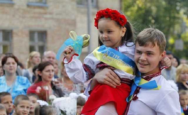 По "прописке". Как в этом году школы будут принимать первоклассников