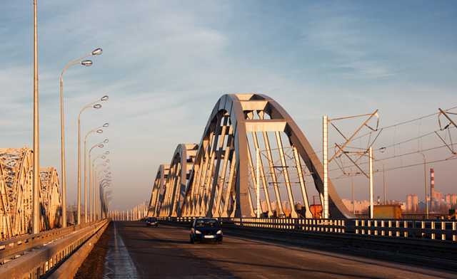 Дарницький міст добудують у найближчі два роки