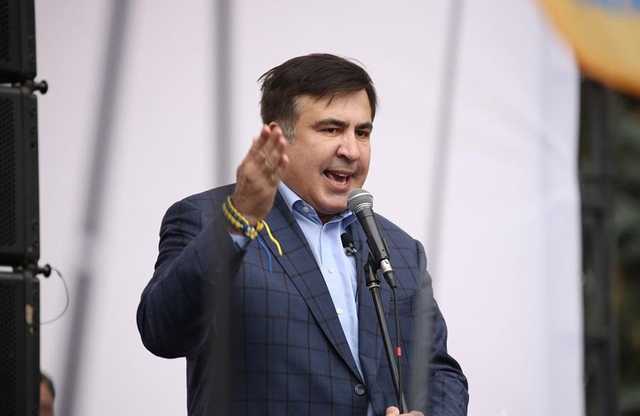 Саакашвили не смогли задержать из-за большого количества сторонников: видео