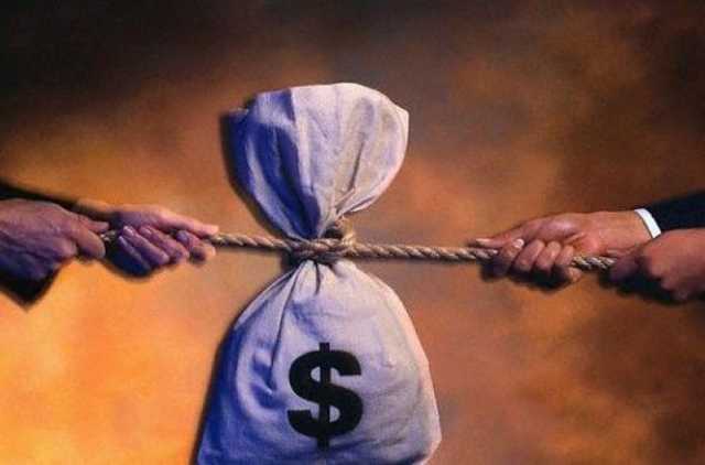 Покупайте доллары: Украине пророчат новый кризис