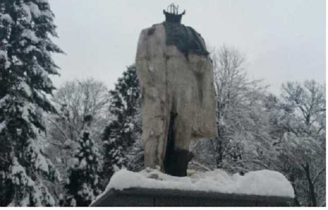 Невідомі вкрали голову бронзового Тараса Шевченка на Львівщині