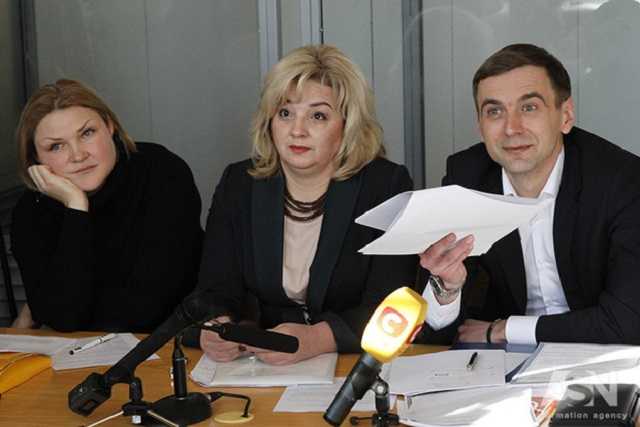 Суд по главе Государственной аудиторской службы перенесли