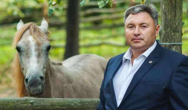 Зажил «по-новому»: губернатор Гарбуз приехал на фронт в часах за миллион