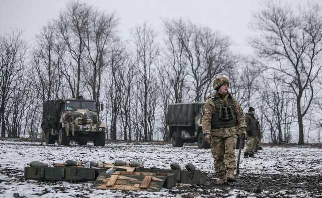 Обстрелы по пять часов: террористы пошли в наступление на Донбассе