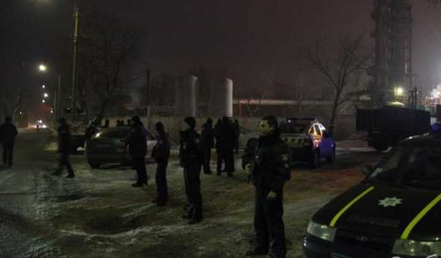 В Каменском происходит вооруженный рейдерский захват металлургического предприятия