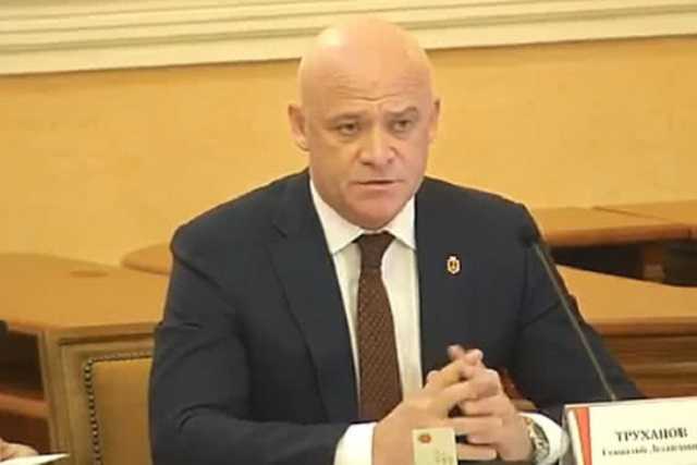 Труханов открыл сессию горсовета Одессы под крики «Ганьба» и аплодисменты